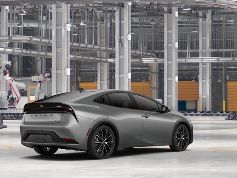 New 2027 Toyota Prius FWD image 12