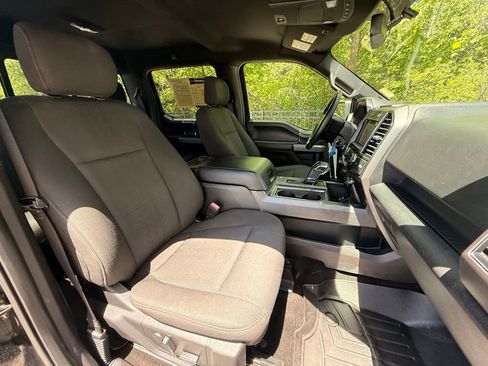 Used 2018 Ford F150 XLT w/ Equipment Group 302A Luxury AWD/4WD image 37