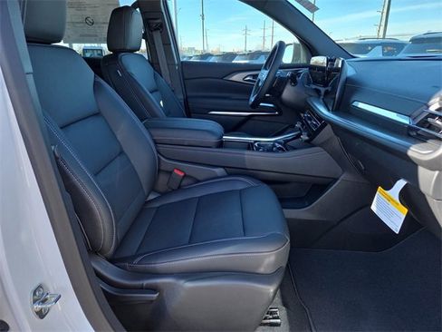 New 2026 Chevrolet Traverse LT w/ Driver Confidence Package image 16