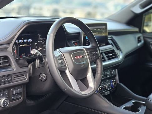 Used 2021 GMC Yukon SLT w/ SLT Luxury Plus Package image 12