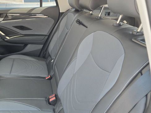 New 2026 Volkswagen Tiguan SE AWD/4WD image 9