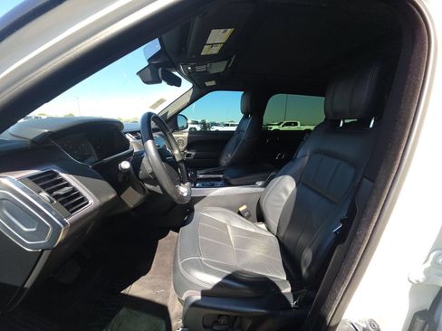 Used 2020 Land Rover Range Rover Sport HSE AWD/4WD image 2