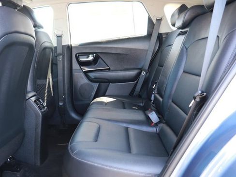 Used 2022 Kia Niro EX Premium FWD image 14