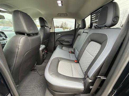 Used 2020 Chevrolet Colorado Z71 image 23