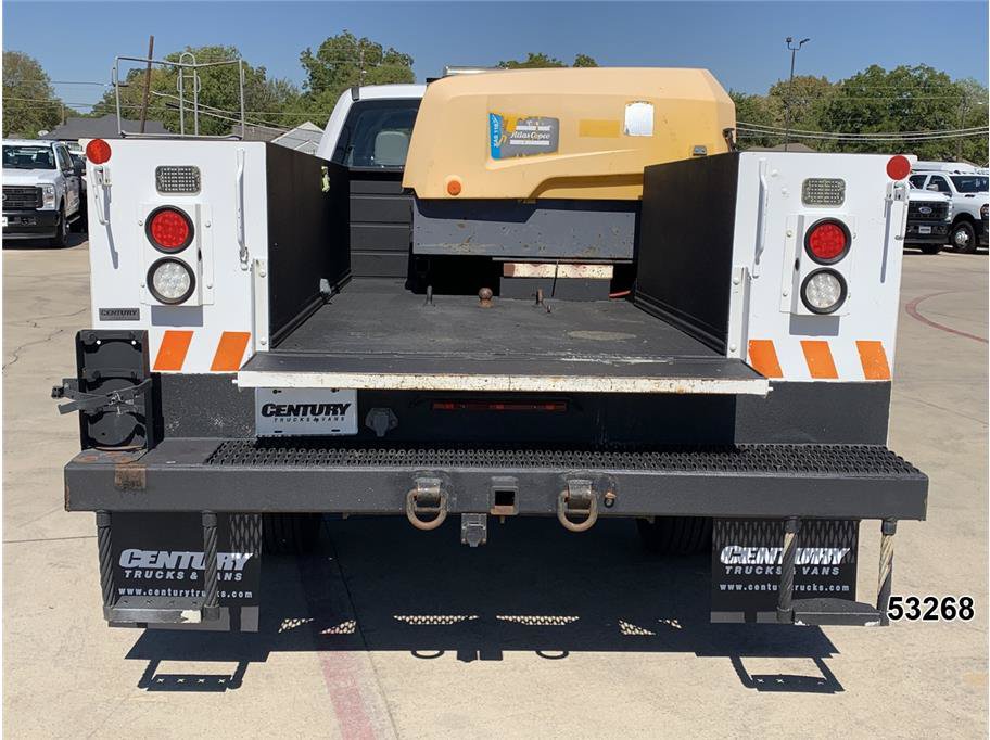 Used 2018 Ford F550 2WD Crew Cab Super Duty image 10