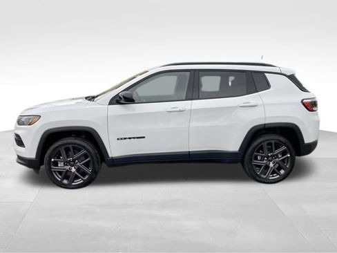 New 2026 Jeep Compass Latitude image 4