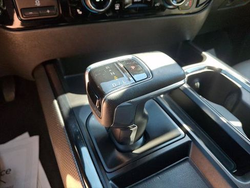 Used 2024 Chevrolet Silverado 1500 ZR2 AWD/4WD image 16