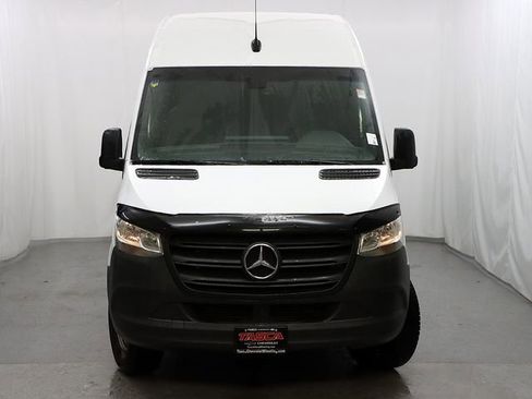 Used 2020 Mercedes-Benz Sprinter 2500 image 5