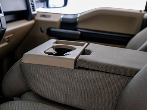 Used 2017 Ford F150 XLT w/ Equipment Group 302A Luxury image 21