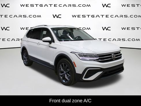 Used 2022 Volkswagen Tiguan SE image 2