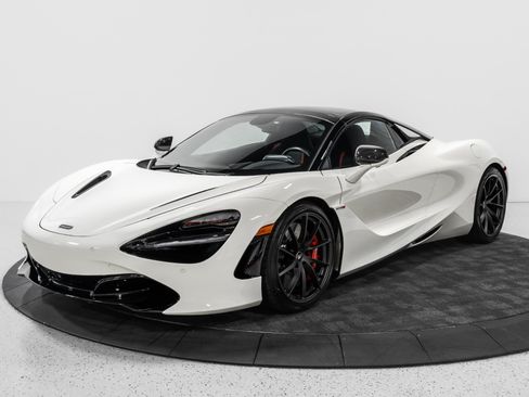 Used 2021 McLaren 720S Performance RWD image 17
