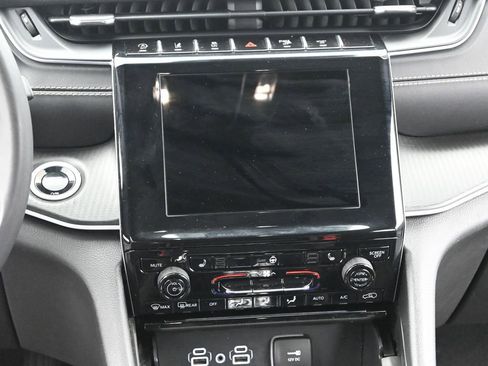 Used 2024 Jeep Grand Cherokee L Laredo AWD/4WD image 28