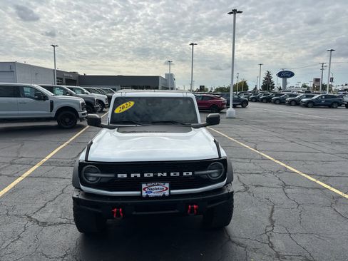 Certified 2022 Ford Bronco Wildtrak image 3