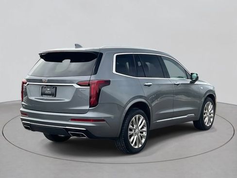 Used 2022 Cadillac XT6 Premium Luxury AWD/4WD image 5