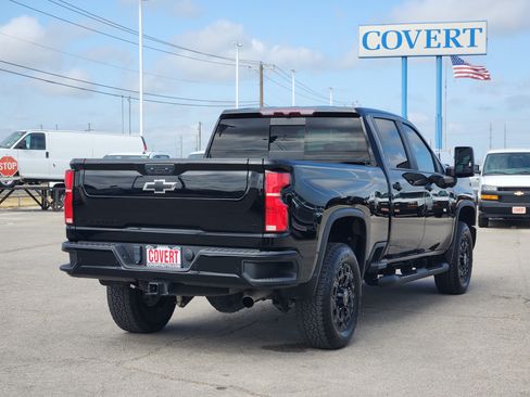 Used 2024 Chevrolet Silverado 2500 LT w/ Midnight Edition AWD/4WD image 7