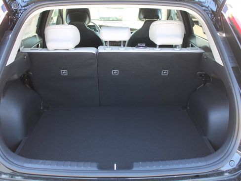 New 2026 Kia Niro EX FWD image 10