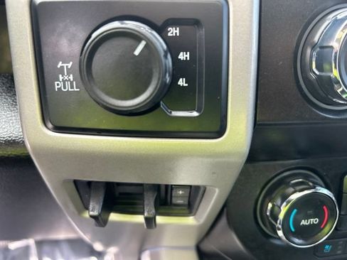 Used 2020 Ford F350 Lariat w/ Lariat Ultimate Package AWD/4WD image 28