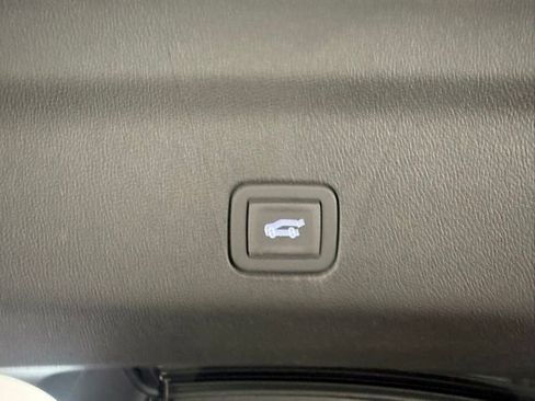 New 2026 Chevrolet Tahoe High Country w/ Sun And Tow Package image 9