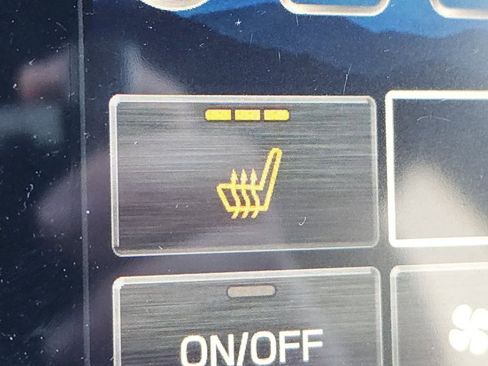 Used 2022 Subaru Outback Wilderness image 17