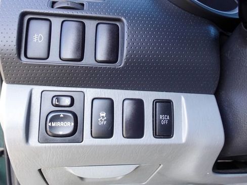 Used 2010 Toyota Tacoma 4x4 Double Cab image 18