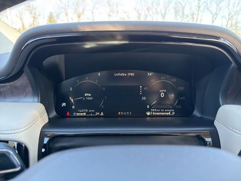 Used 2023 Lincoln Nautilus Reserve w/ Equipment Group 201A image 28