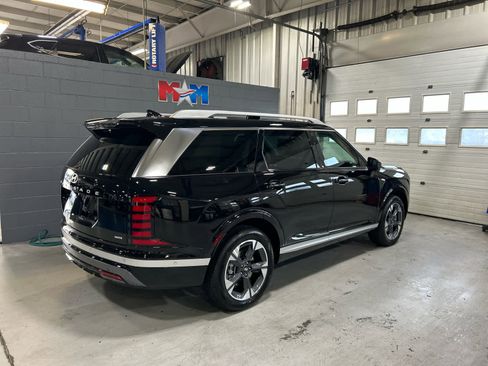 New 2026 Hyundai Palisade Limited AWD/4WD image 3