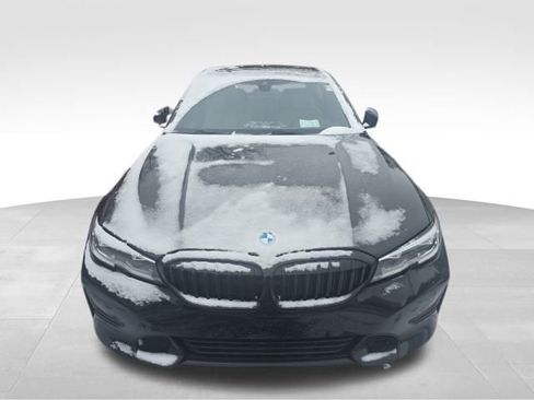 Used 2021 BMW 330i xDrive Sedan w/ Premium Package image 9