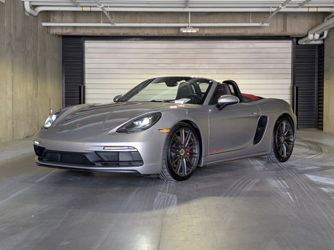 Certified 2024 Porsche 718 Boxster GTS RWD image 1