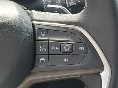 New 2026 Jeep Grand Cherokee Limited AWD/4WD image 27