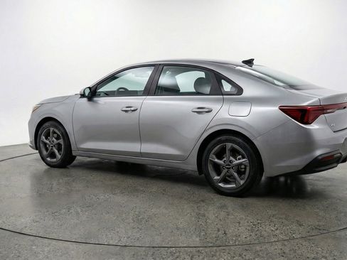 Used 2025 Kia K4 FWD image 6