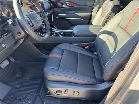 New 2026 Chevrolet Traverse RS w/ LPO, Floor Liner Package image 13