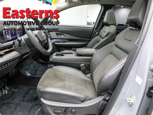 Used 2024 Nissan Ariya FWD image 14