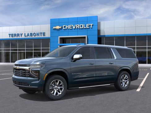 New 2026 Chevrolet Suburban Premier AWD/4WD image 3