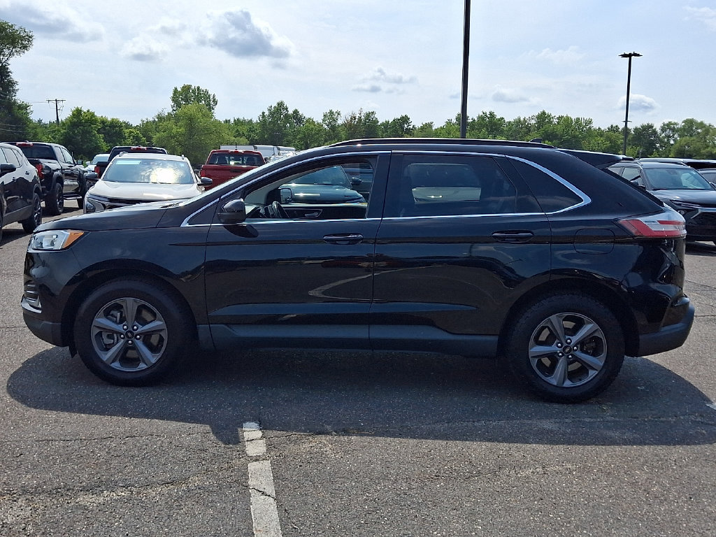 Used 2022 Ford Edge SEL w/ Sport Appearance Package AWD/4WD image 7