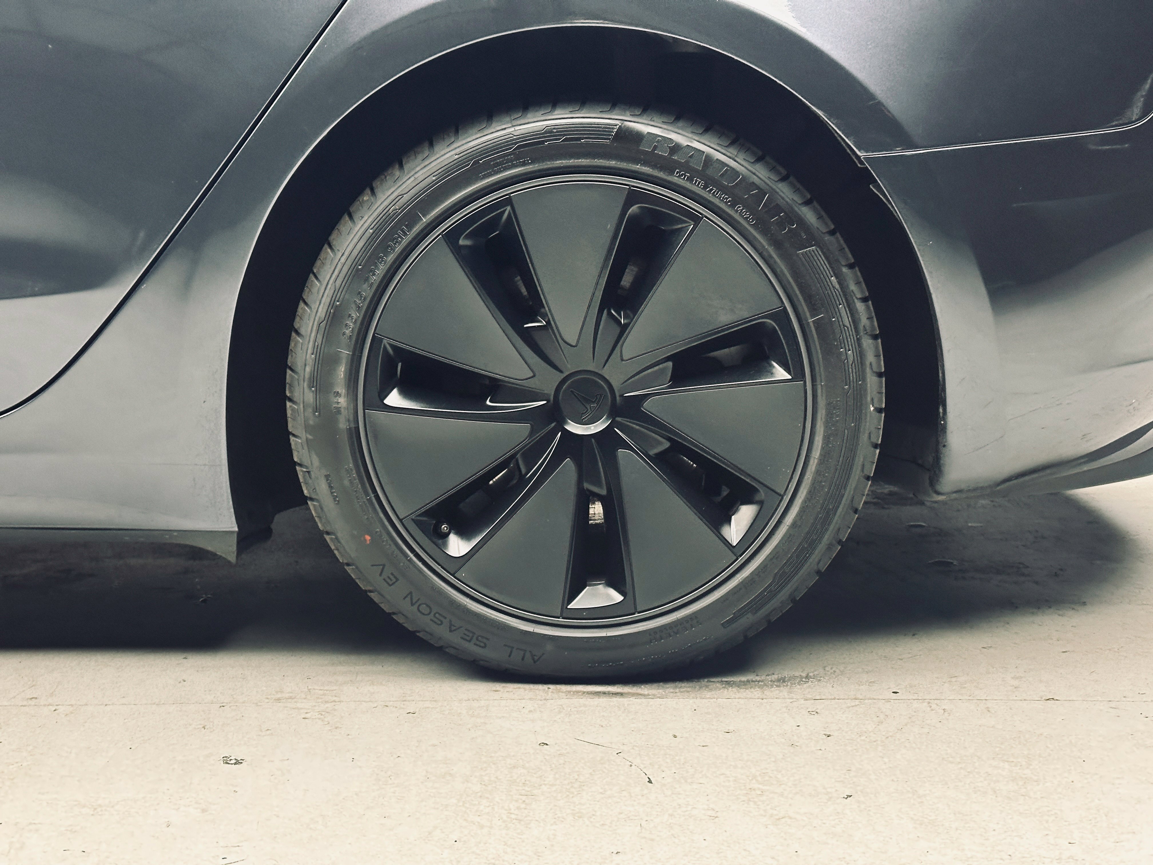 Used 2024 Tesla Model 3 Long Range RWD image 31