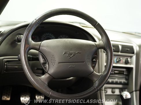 Used 2004 Ford Mustang GT RWD image 40