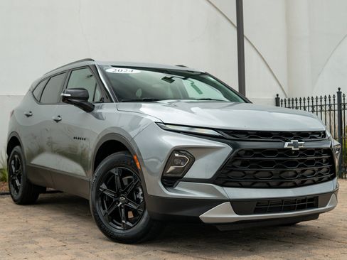 Used 2024 Chevrolet Blazer LT w/ Sound & Technology Package AWD/4WD image 1