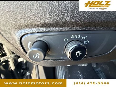 Used 2023 Chevrolet Equinox RS image 17