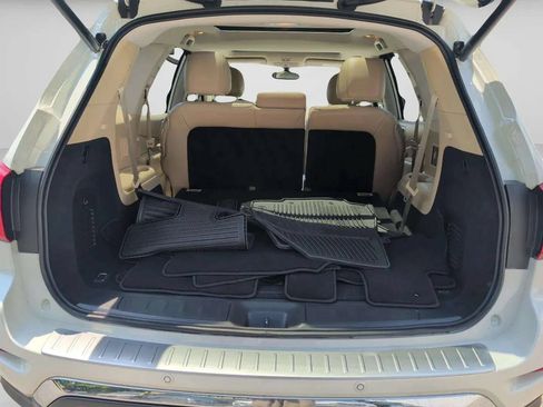 Used 2020 Nissan Pathfinder Platinum AWD/4WD image 34