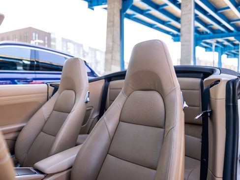 Used 2012 Porsche 911 Carrera S RWD image 5