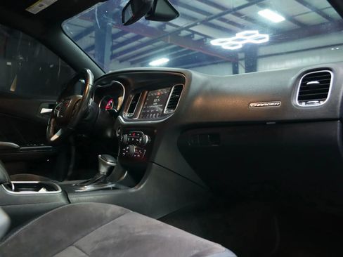 Used 2016 Dodge Charger R/T image 27