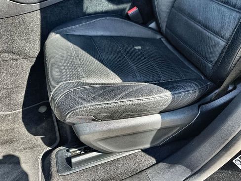 Used 2023 Mercedes-Benz GLE 350 4MATIC image 25