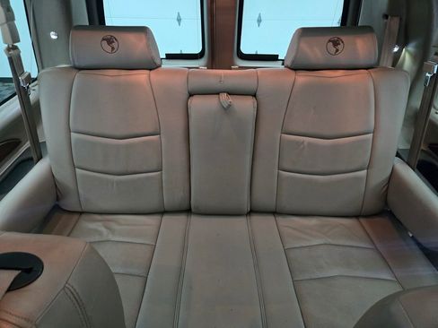 Used 2020 GMC Savana 2500 Extended w/ Enhanced Convenience Package image 53
