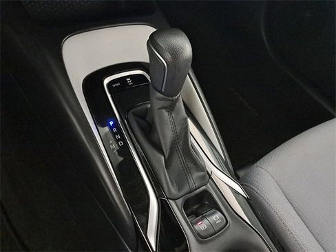 Used 2021 Toyota Corolla SE image 30
