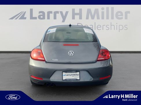 Used 2013 Volkswagen Beetle 2.5 image 4