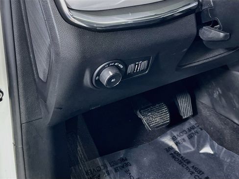 Used 2022 Jeep Compass Limited AWD/4WD image 10