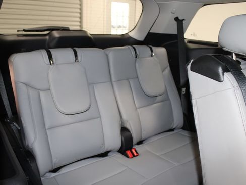 New 2026 Ford Explorer Active w/ Active Comfort Package RWD image 34
