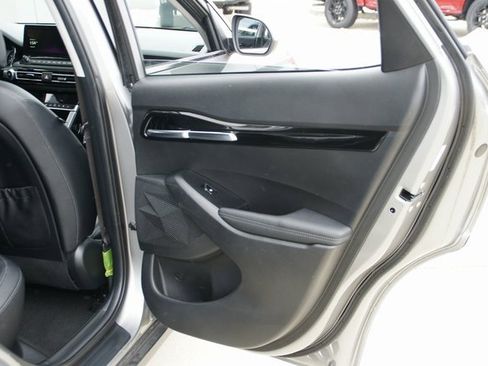 Used 2023 Kia Seltos SX w/ SX Sunroof Package image 29