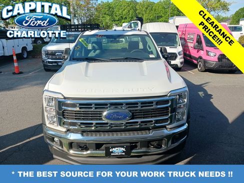 New 2024 Ford F450 XL w/ XL Chrome Package image 9