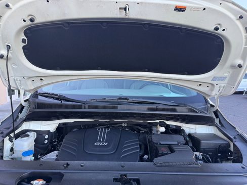 Used 2016 Kia Sedona SX Limited image 22